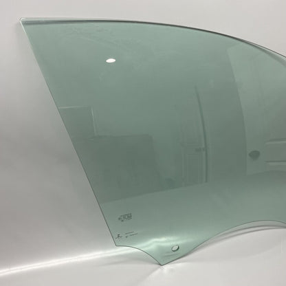 95B845202B PORSCHE MACAN DOOR WINDOW GLASS RIGHT FRONT 2015 2016 2017 2018 95B845202B OEM
