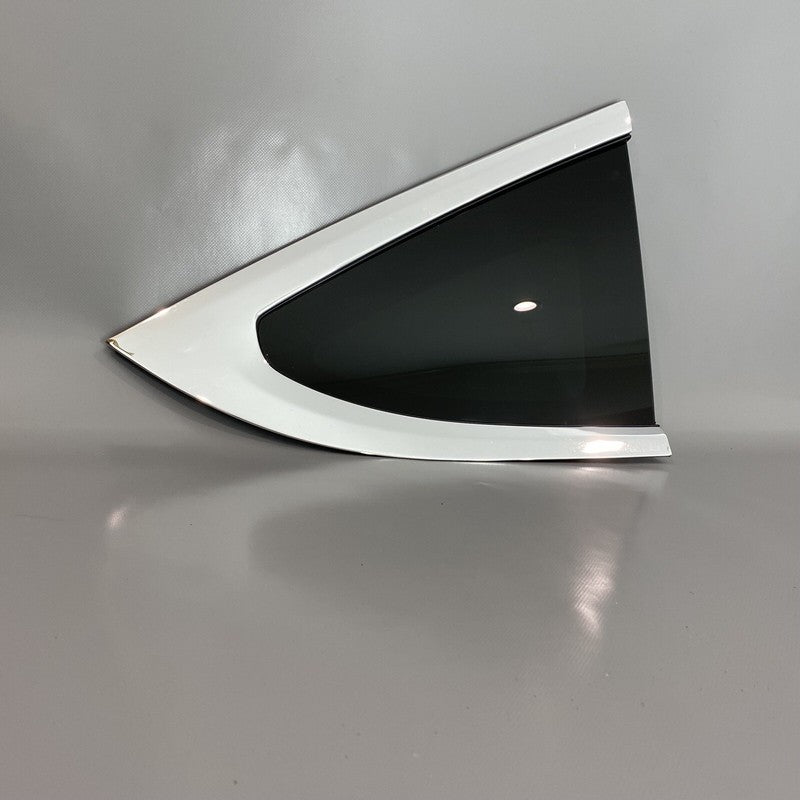 1034907 TESLA MODEL X QUARTER GLASS RIGHT REAR 1034907 2016 2017 2018 2019 2020 OEM