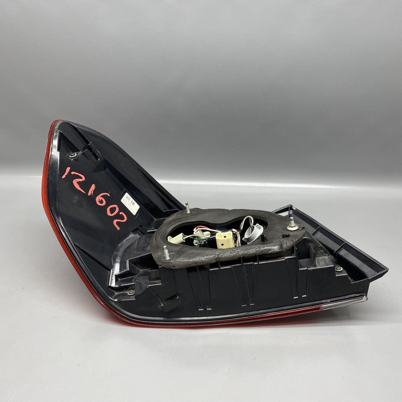 84201 VA020 SUBARU WRX STI TAIL LIGHT RIGHT SIDE 84201 VA020 2015 2016 17 18 19 20 2021 OEM