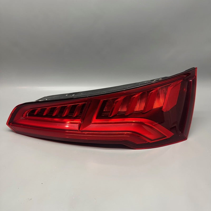AUDI Q5 TAIL LIGHT RIGHT PASSENGER 2018 2019 2020 OEM 80A945094A