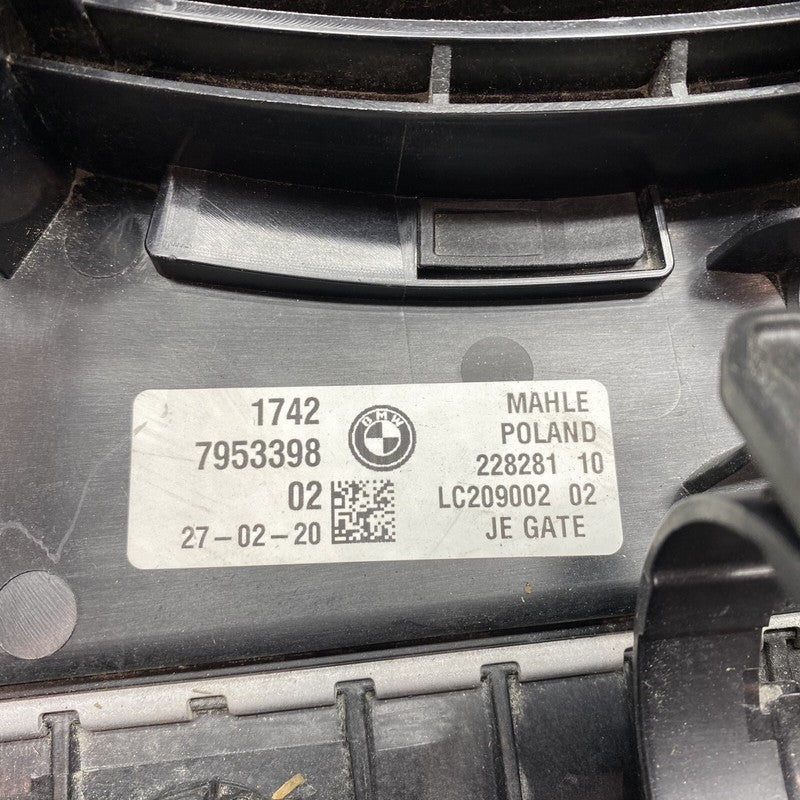 1742 7953398 BMW 850 RADIATOR M8 FAN CONDENSER 17427953398 2017 2018 2019 OEM