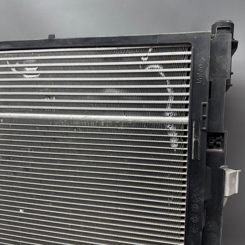 A0995001303 MERCEDES BENZ  GLS450 COOLING RADIATOR 2012-2014 2015 2016 2017 2018 2019 OEM