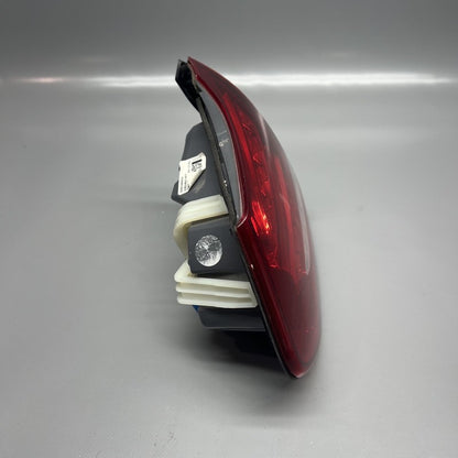 A2059061602 MERCEDES BENZ C300 WAGON TRUNK TAIL LIGHT RIGHT 2015 2016 2017 2018 OEM