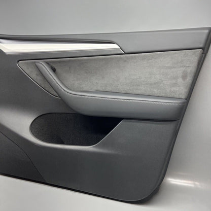 1997295-00-E TESLA MODEL Y DOOR PANEL RIGHT FRONT 2020 2021 2022 2023 OEM 1997295-00-E