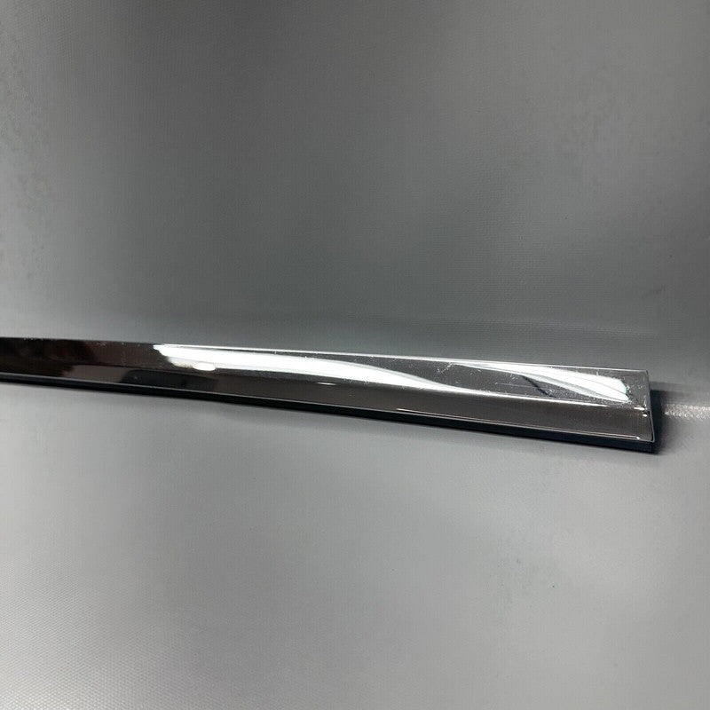 1098684-00-D TESLA MODEL X DOOR WINDOW MOLDING RIGHT FRONT 2015 16 17 18 19 20 21 22 2023 OEM