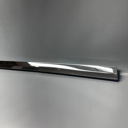 1098684-00-D TESLA MODEL X DOOR WINDOW MOLDING RIGHT FRONT 2015 16 17 18 19 20 21 22 2023 OEM