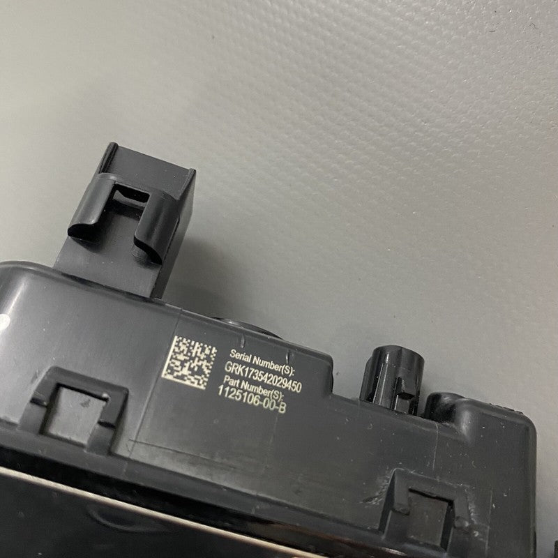 1125106-00-B TESLA MODEL S X FENDER MARKER WITH CAMERA LEFT 1125106-00-B 2016 2017 2018 2019