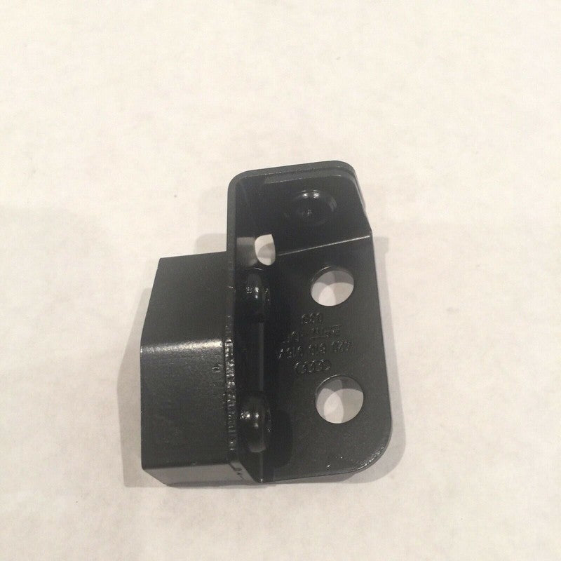 420810915A AUDI R8 QUARTER PANAL UPPER LEFT BRACKET 2008 2009 2010 2011 2012 OEM