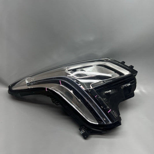 84469440 CADILLAC XTS HEADLIGHT RIGHT PASSENGER 2018 2019 LED OEM 84469440