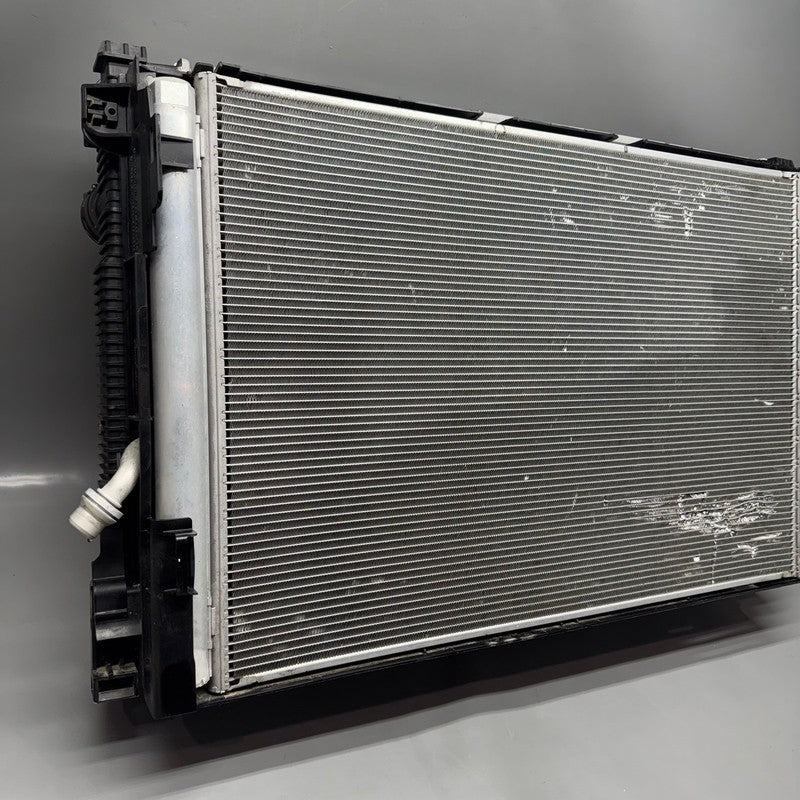 A2045003703 MERCEDES BENZ E350 E550 COOLANT RADIATOR 2010 2011 2012 2013 2014 2015 OEM