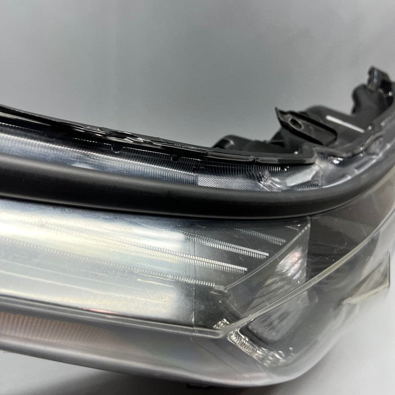 TOYOTA HIGHLANDER HEADLIGHT RIGHT PASSENGER 2017 2018 2019 DRL OEM 