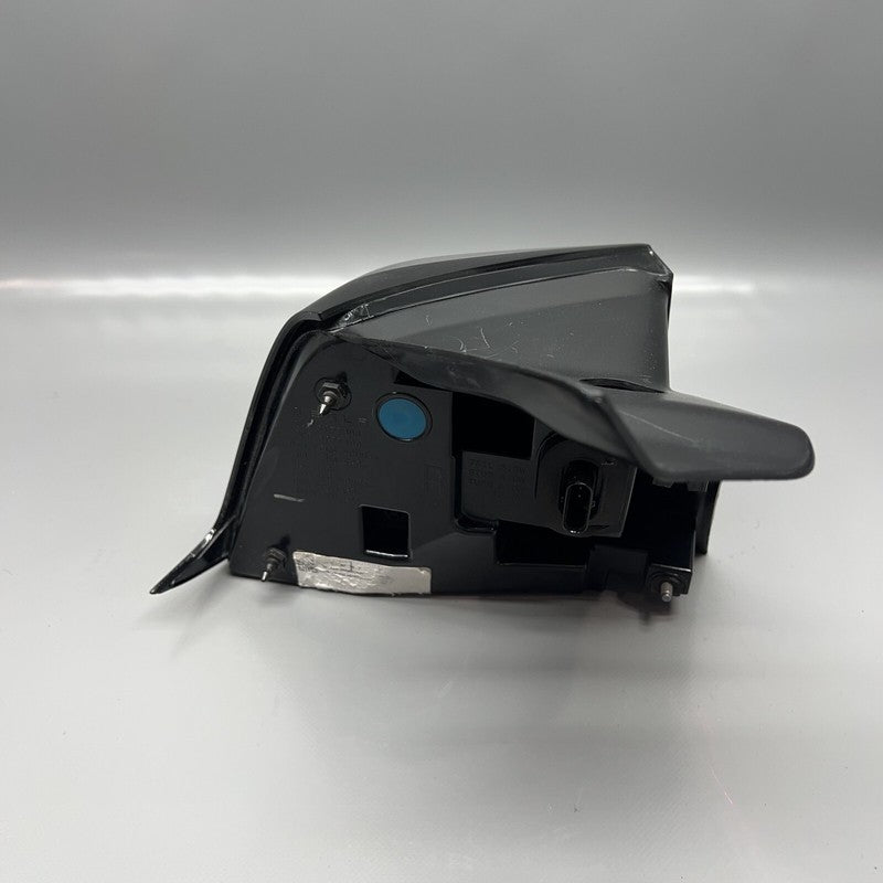 1077398-00-F TESLA MODEL 3 TAIL LIGHT RIGHT PASSENGER 2017 18 19 20 21 22 2023 1077398-00-F