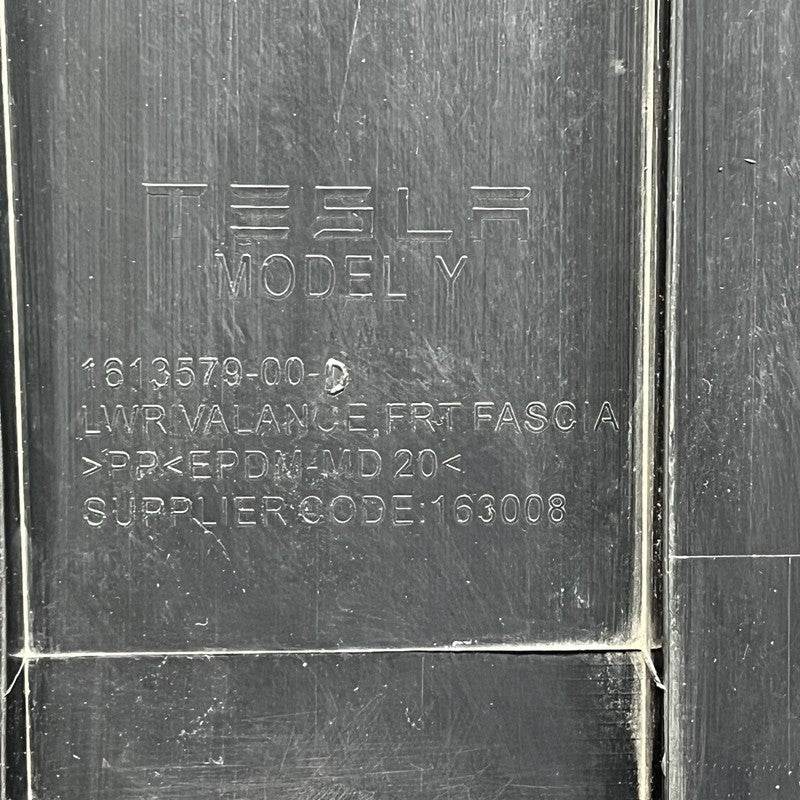 1613579-00-D TESLA MODEL Y FRONT BUMPER LOWER VALANCE 2020 2021 2022 2023 OEM 1613579-00-D