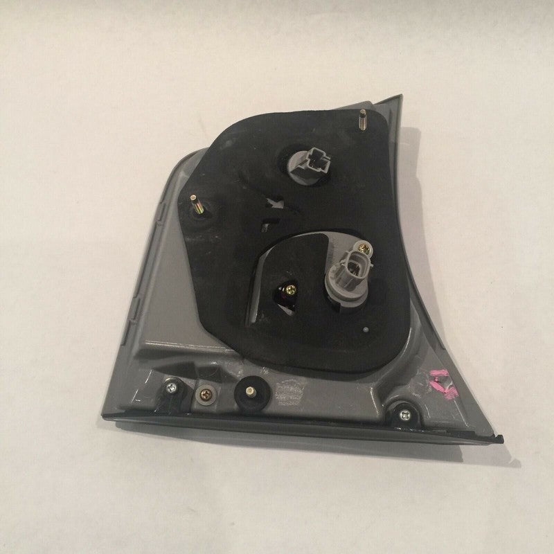 rx350 LEXUS RX330 RX350 TAIL LIGHT LEFT SIDE GATE 2004 2005 2006 2007 2008 2009 OEM