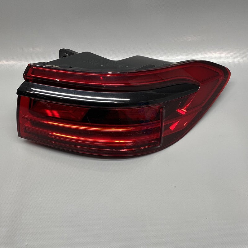 4N0945208S AUDI A8 TAIL LIGHT RIGHT PASSENGER 2019 2020 2021 2022 LED 4N0945208S OEM