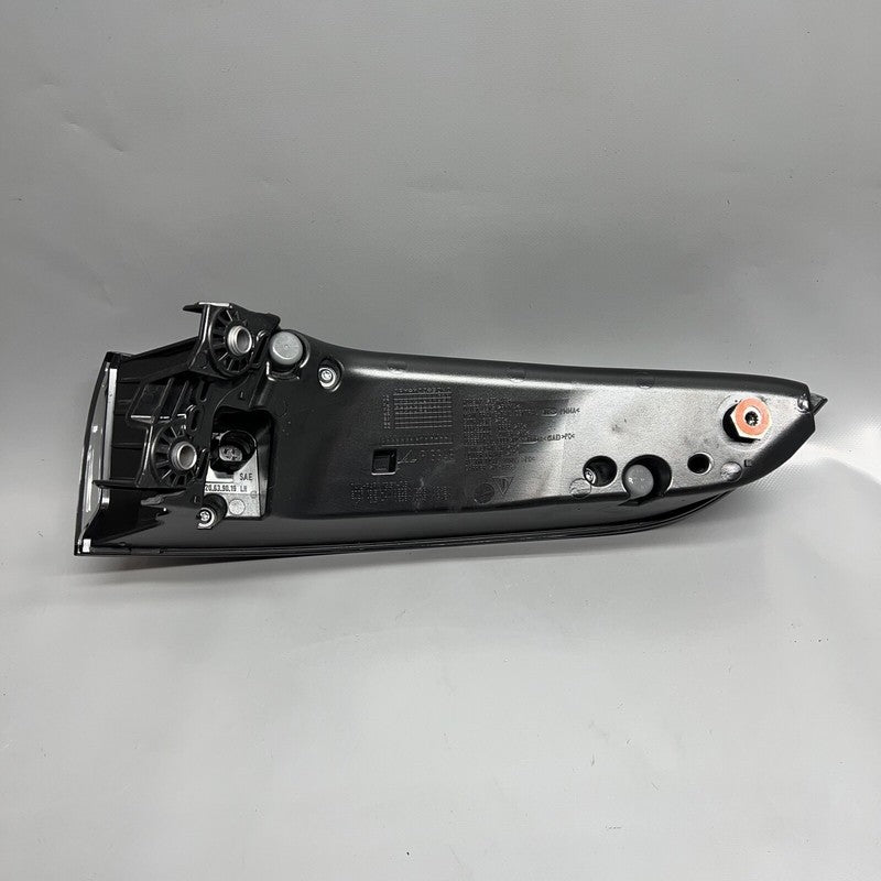 9Y0945095J PORSCHE CAYENNE TAIL LIGHT LEFT DRIVER 2019 20 21 22 2023 LED OEM 9Y0945095J