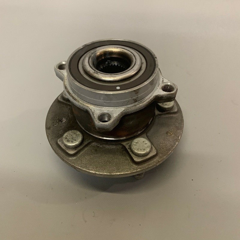TESLA MODEL X LEFT REAR WHEEL HUB 2016 2017 2018 2019 OEM