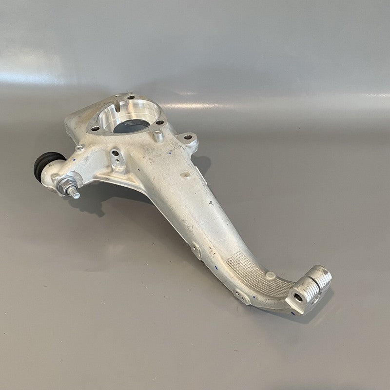 1044316-00-E TESLA MODEL 3 KNUCKLE RIGHT FRONT RWD/DM 2017 2018 2019 2020 2021 OEM
