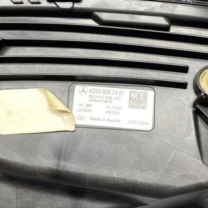 A2539067401 MERCEDES BENZ GLC300 HEADLIGHT RIGHT PASSENGER A2539067401 2020 2021 2022 LED