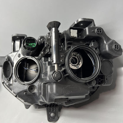 92102-K2070 HYUNDAI VENUE HEADLIGHT RIGHT PASSENGER 2020 2021 2022 2023 2024 HALOGEN 