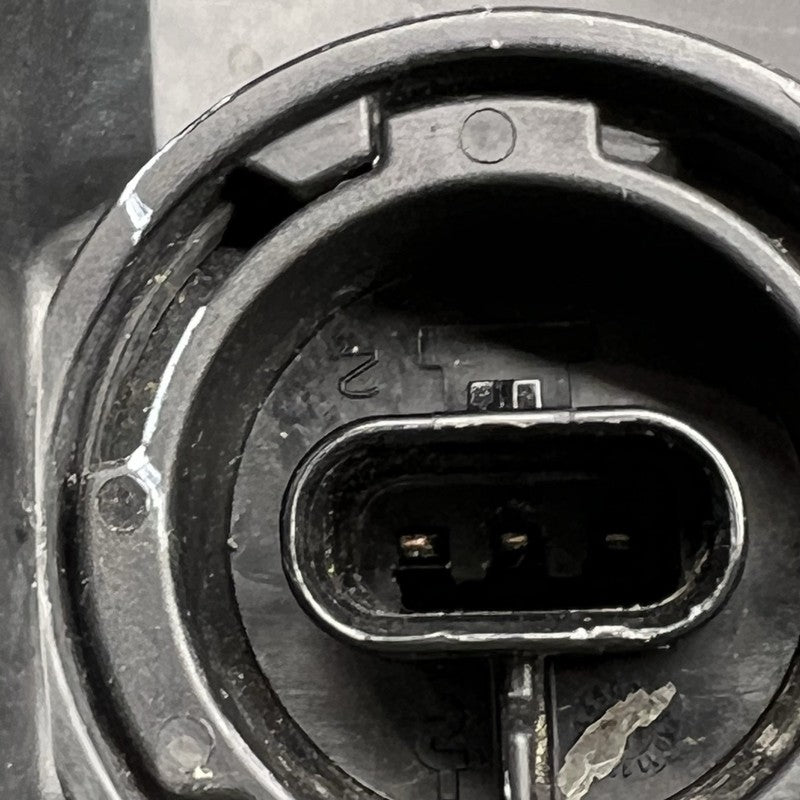 1563710-00-B TESLA MODEL S PLAID FOG LIGHT LEFT DRIVER 2021 2022 2023 2024 OEM 3 PIN 