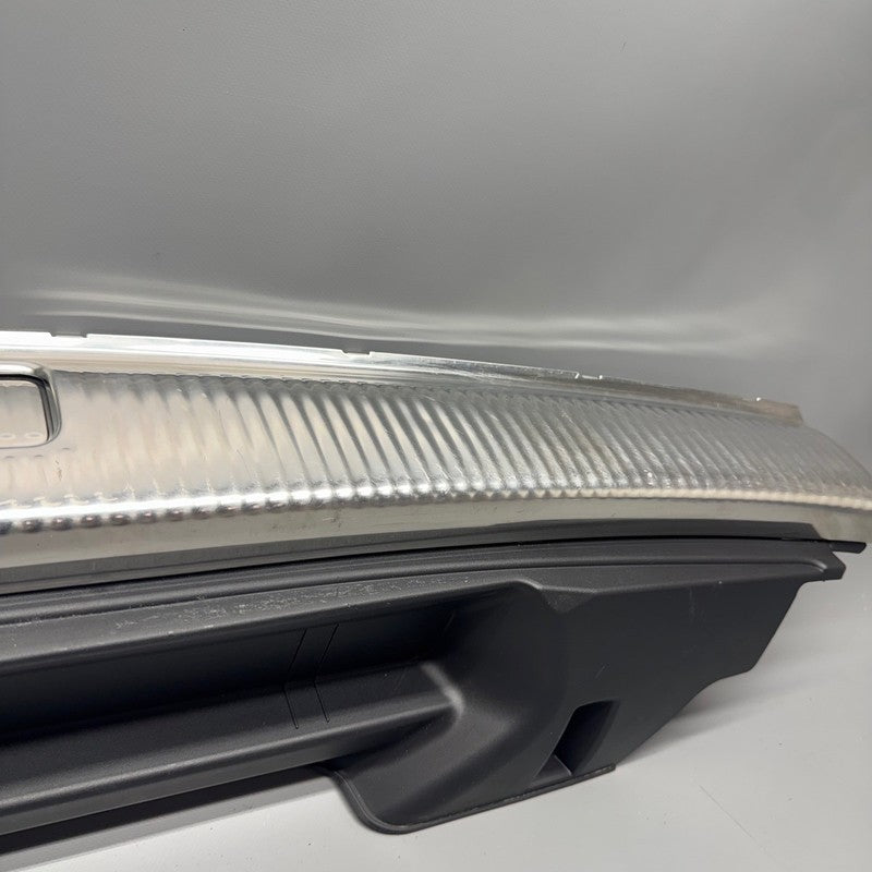 AUDI Q5 TRUNK LATCH PANEL COVER TRIM 2010 2011 2012 2013 2014 2015 8R0