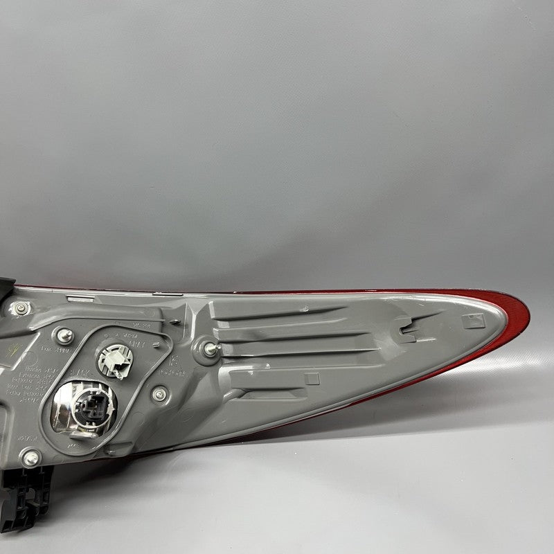 TOYOTA CAMRY TAIL LIGHT LEFT DRIVER 2015 2016 2017 HALOGEN OEM