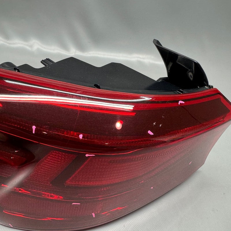 KIA FORTE TAIL LIGHT LEFT DRIVER 2019 2020 2021 2022 2023 OEM 92401M70