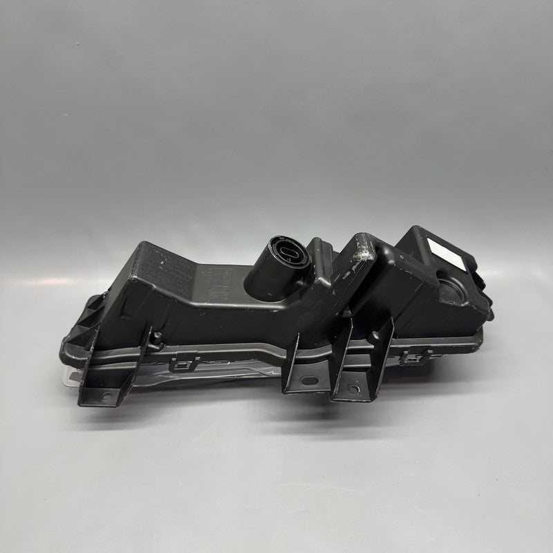 1507929-00-D TESLA MODEL Y FOG LIGHT RIGHT PASSENGER 2020 2021 2022 2023 2024 OEM