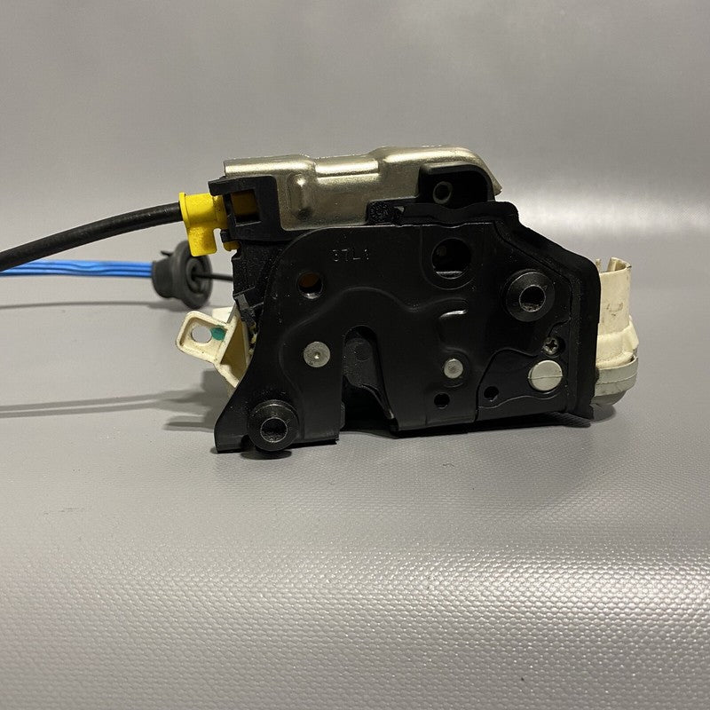 8j1837015d AUDI A6 A7 Q7 DOOR LATCH LOCK LEFT DRIVER FRONT 8J1837015D 2017 2018 OEM