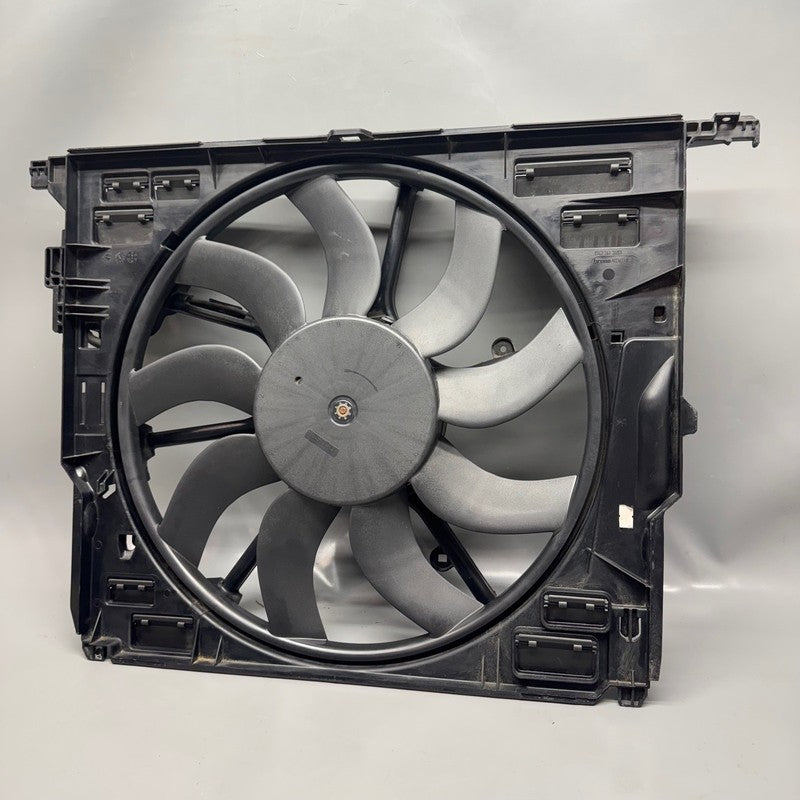 7647652 BMW 535I RADIATOR FAN 640I 740I 2011 2012 2013 2014 2015 2016  OEM 7647652