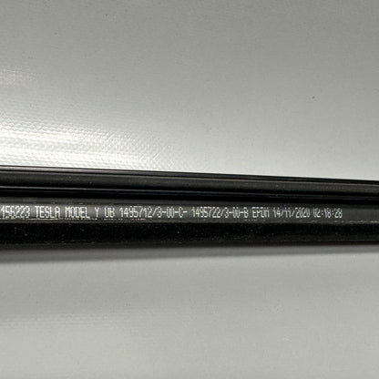 1495710-00-D TESLA MODEL Y DOOR WINDOW MOLDING LEFT FRONT 2020 2021 22 2023 OEM 1495710-00-D