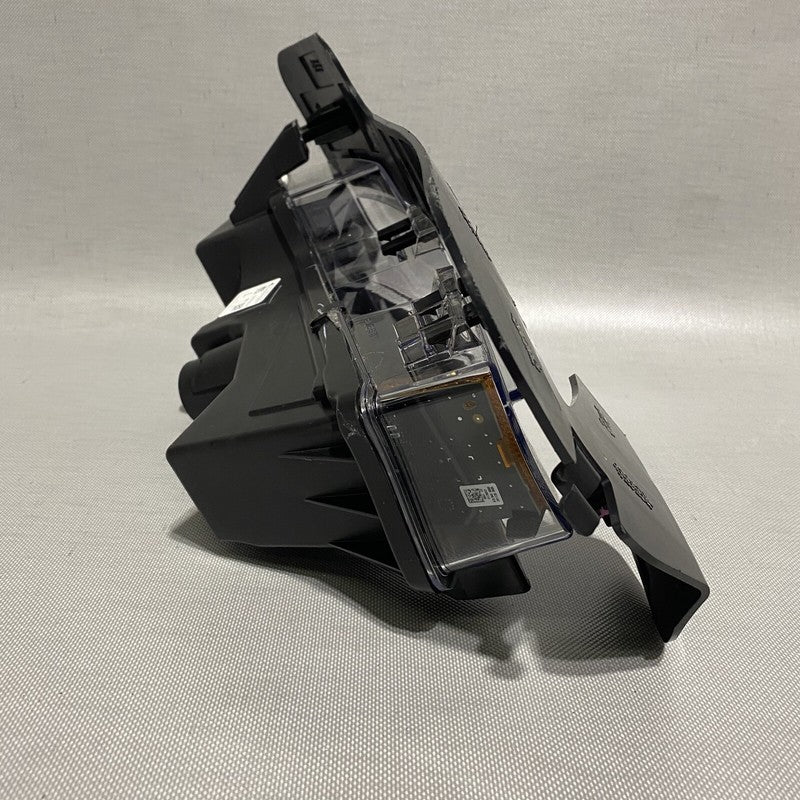 1077389-00-F TESLA MODEL 3 FOG LIGHT LEFT DRIVER SIDE 1077389-00-F 2020 2021 LED OEM