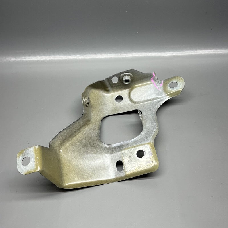 1086016-00-D TESLA MODEL 3 FENDER SUPPORT BRACKET RIGHT 2017 18 19 20 2021 OEM 1086016-00-D