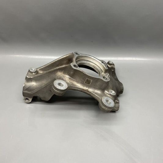 228400205 BMW M3 M4 KNUCKLE CARRIER RIGHT FRONT 2015 2016 2017 2018 OEM 228400205