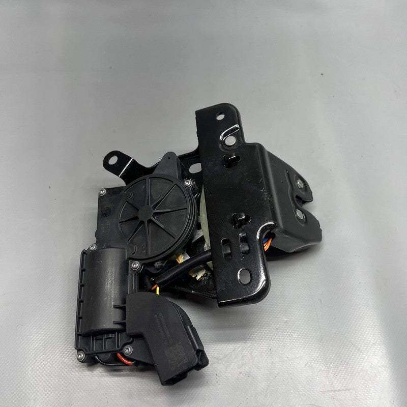 1500604-00-B TESLA MODEL Y 3 LIFTGATE CINCH LATCH 2017 2018 2019 2020 2021 2022 2023 OEM