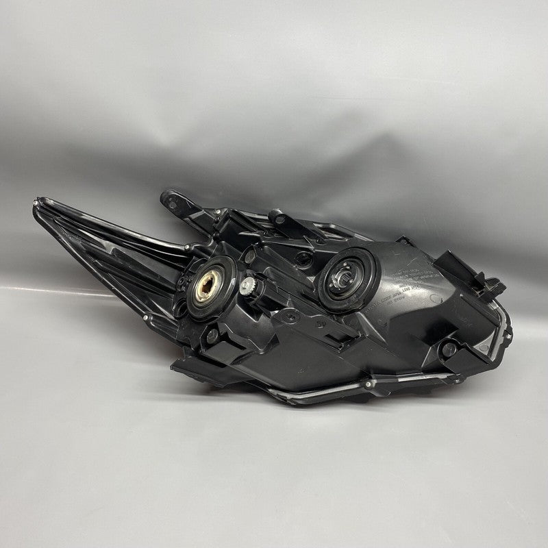 TOYOTA PRIUS HEADLIGHT LEFT DRIVER 2010 2011 HALOGEN OEM