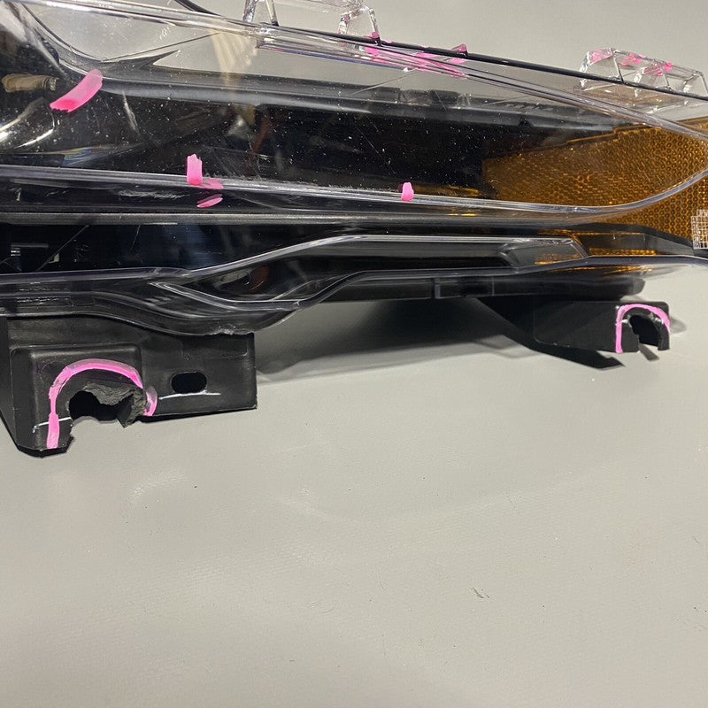 1077392-00-F TESLA MODEL 3 FOG LIGHT RIGHT PASSENGER  2017 2018 2019 2020 OEM DAMAGED