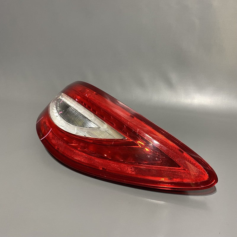 A2189060458 MERCEDES BENZ CLS550 TAIL LIGHT CLS63 RIGHT PASSENGER LED OEM 2012 2013 2014 