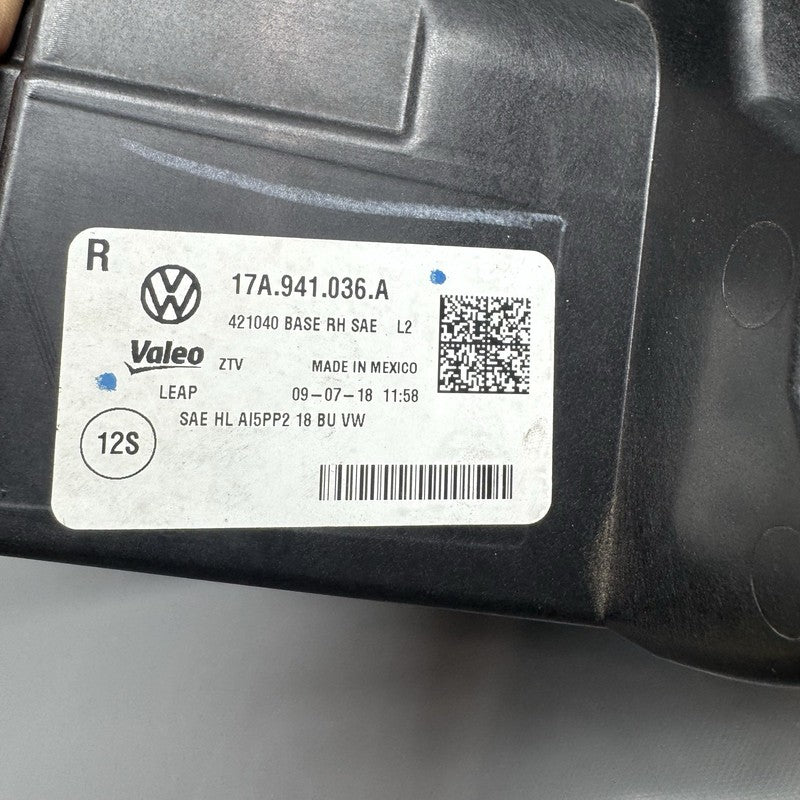 17A941036A VOLKSWAGEN JETTA HEADLIGHT RIGHT PASSENGER 2019 2020 2021 LED OEM 17A941036A