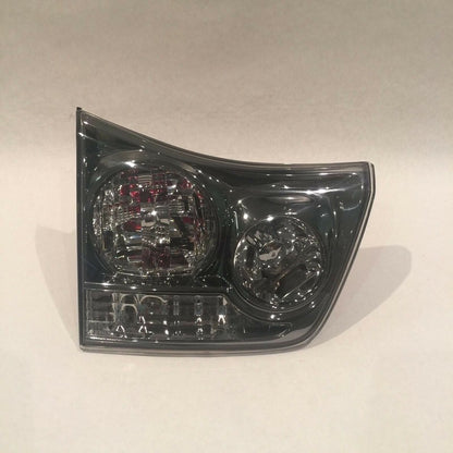 rx350 LEXUS RX330 RX350 TAIL LIGHT LEFT SIDE GATE 2004 2005 2006 2007 2008 2009 OEM