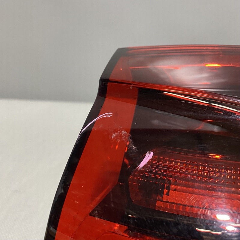 7P545208H PORSCHE CAYENNE TAIL LIGHT RIGHT PASSENGER LED 7P545208H OEM 2015 2016 2017