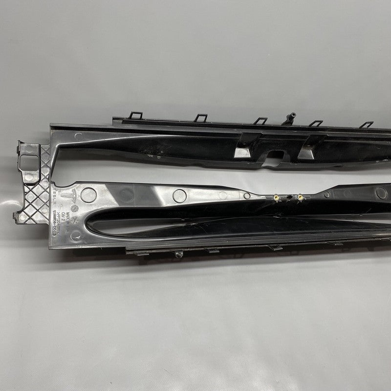 1038208-00-B TESLA MODEL S AIR DUCTING FRONT 1038208-00-B 2012 2013 2014 2015 OEM