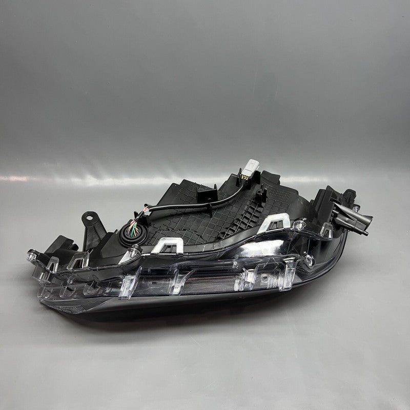 RAV 4 TOYOTA RAV 4 HEADLIGHT RIGHT PASSENGER 2022 2023 2024 LED OEM