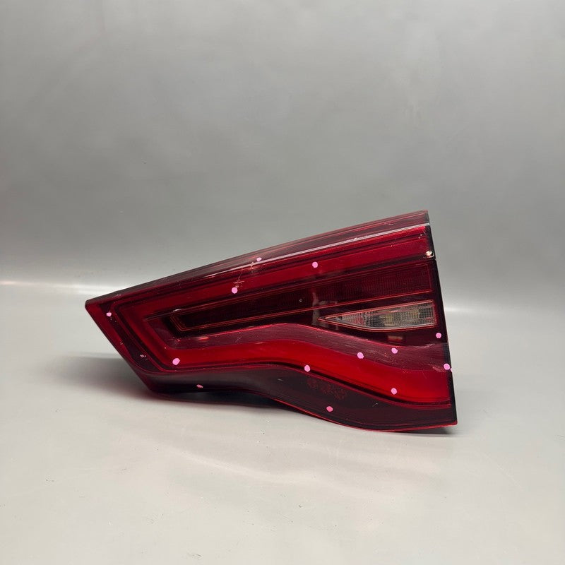BMW X3M TAIL LIGHT RIGHT INNER PASSENGER 2018 2019 2020 2021 OEM 89853