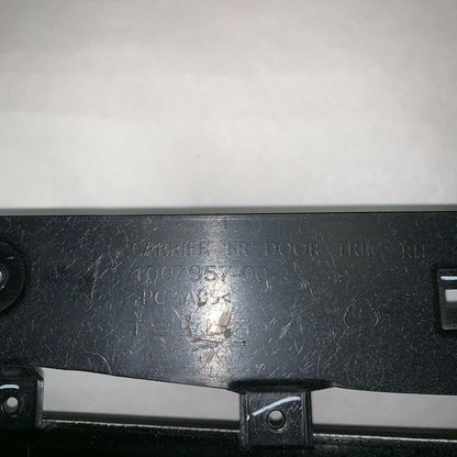 1007957-00- TESLA MODEL S RIGHT FRONT CARRIER DOOR TRIM PANEL 2012 2013 2014 2015 OEM