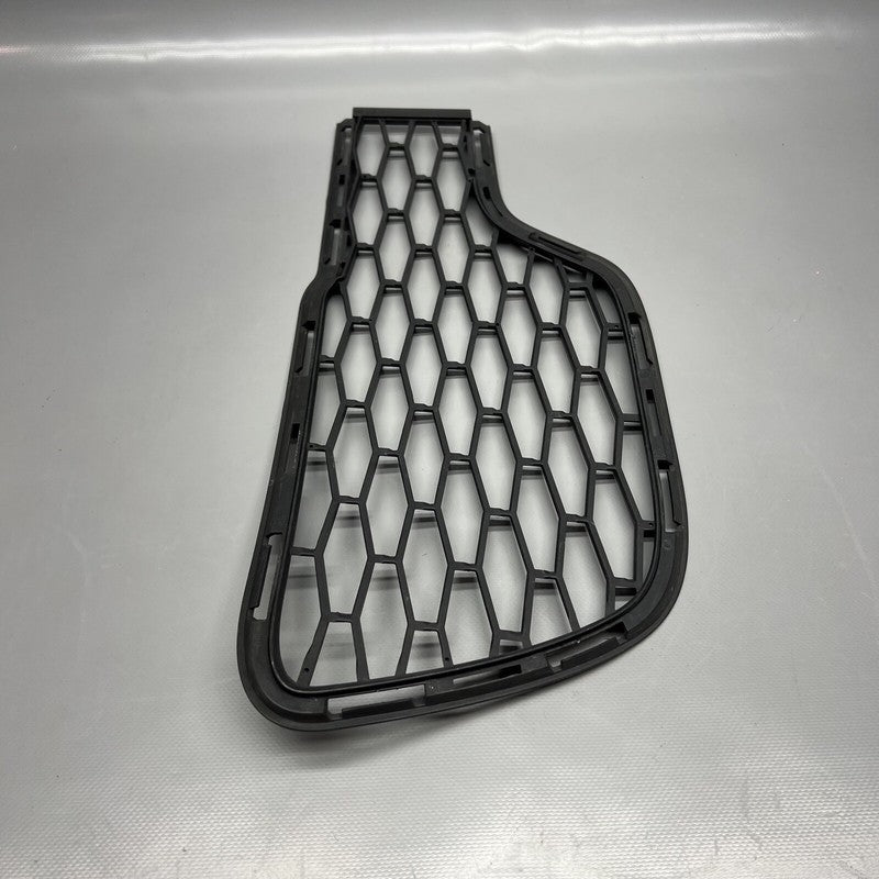 MASERATI GHIBLI FRONT BUMPER LOWER GRILLE RIGHT 2014 2015 2016 2017 OEM 