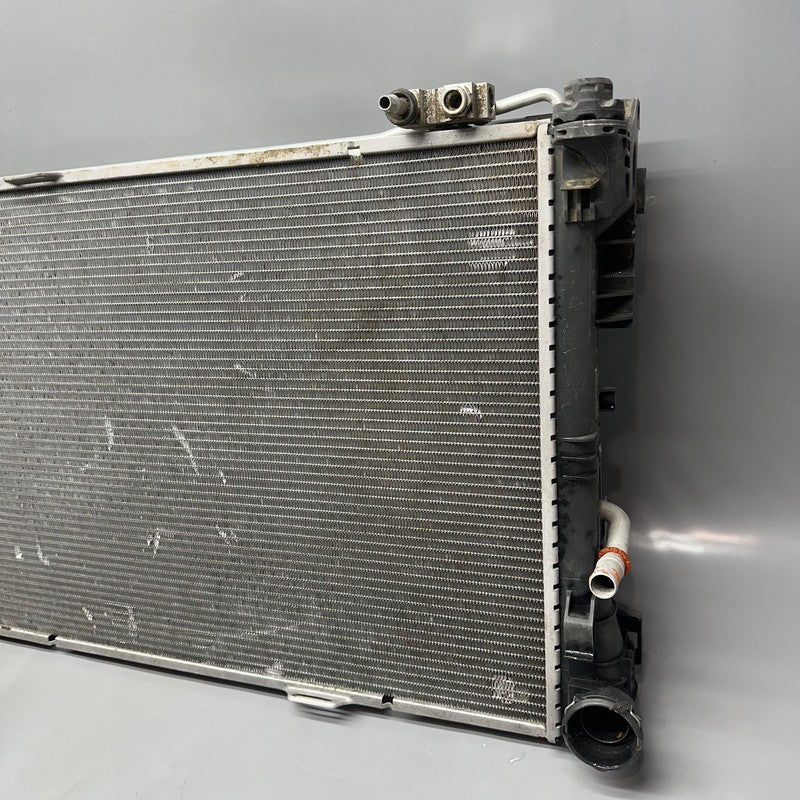 A2045003703 MERCEDES BENZ E350 E550 RADIATOR 2010 2011 2012 2013 2014 2015 OEM A2045003703