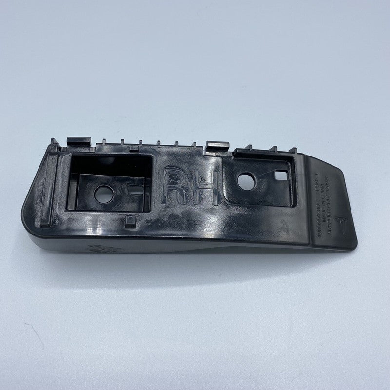 1083993-00-E TESLA MODEL 3 BUMPER BRACKET RIGHT REAR 1083993-00-E 2017 2018 2019 2020 OEM