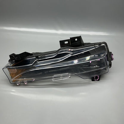 1077390-00-F TESLA MODEL 3 FOG LIGHT RIGHT PASSENGER 2020 2021 22 2023 2 PIN OEM 1077390-00-F